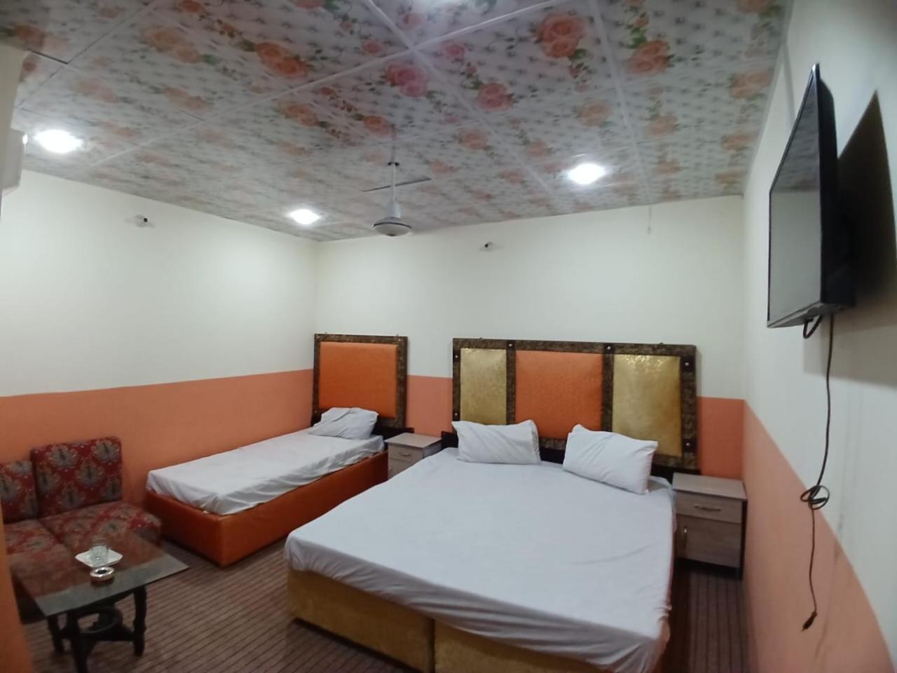 New Pak Royal Hotel Lahore Exteriér fotografie